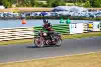 Vintage-motorcycle-club;eventdigitalimages;mallory-park;mallory-park-trackday-photographs;no-limits-trackdays;peter-wileman-photography;trackday-digital-images;trackday-photos;vmcc-festival-1000-bikes-photographs